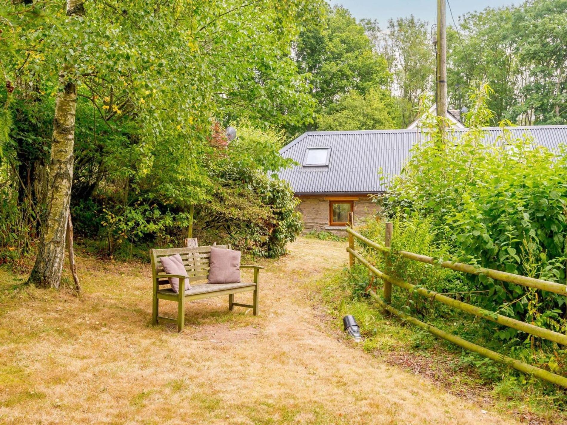 1 Bed In Clyro 86975 Villa Exterior photo